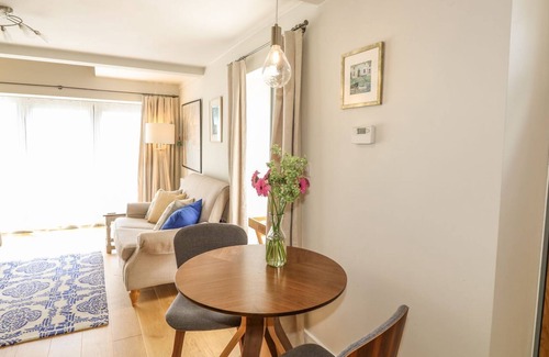 Charlestown Cottage | CHEWIDDEN, romantic in Charlestown