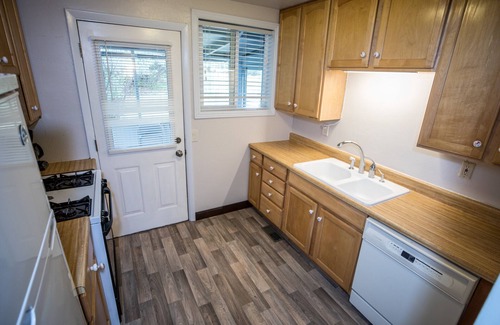 Broadmoor Cabin | Cheyenne Cañon Cabin, Hiking, Biking From The Door! 4 Blks To Broadmoor