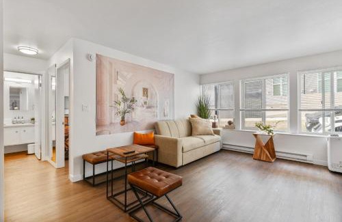 University District Apartment | Chez Alphonse