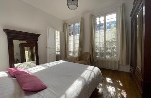 Vincennes House | Chez Hélène, calme et verdure au centre historique