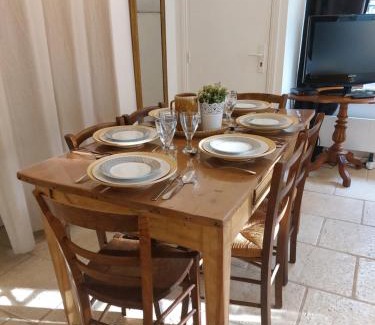 Marly-le-Roi Apartment | Chez Laurette - Charming apartment in historic village near Versailles