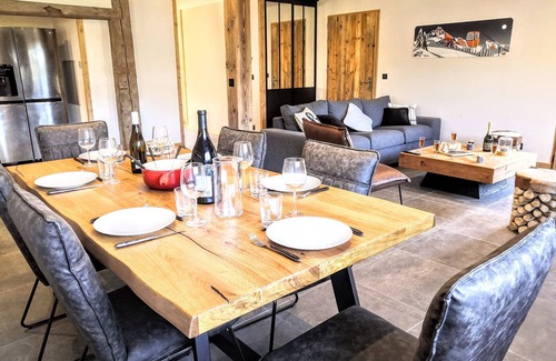 Samoens Apartment | Chez Lucienne Sauna and Jacuzzi