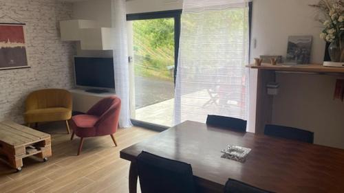Monein House | Chez Luje