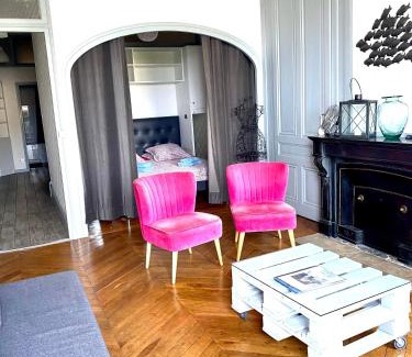 2nd Arrondissement Apartment | Chez Mo