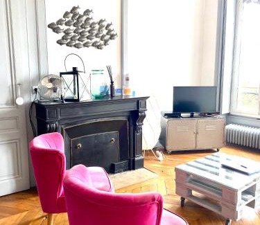 2nd Arrondissement Apartment | Chez Mo