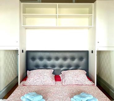 2nd Arrondissement Apartment | Chez Mo