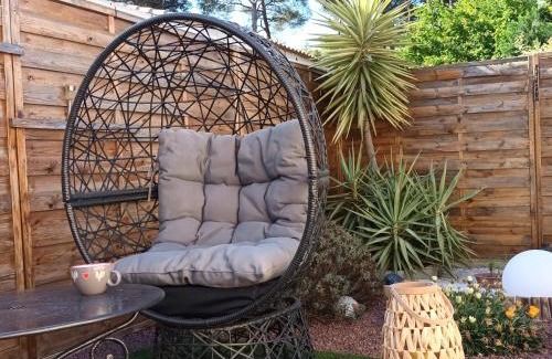 Le Rove Bed & Breakfast | CHEZ NOUS