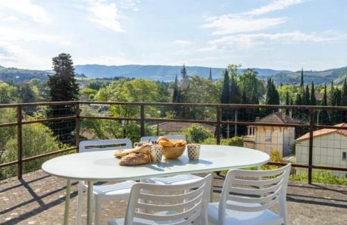 Limoux House | Chez Papoum et Lilou, vue imprenable avec terrasse au calme