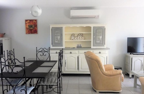 Althen-des-Paluds House | Chez Paul et Marie