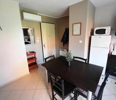 Lozari Apartment | Chez Valérie et Stéphane, Les terrasses de Lozari