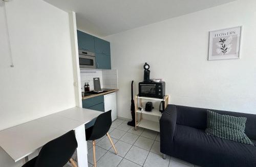 5th Arrondissement Apartment | Chez Vitta - Duplex proche Hôpitaux Universitaires de la Timone Conception