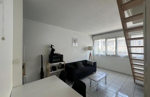 5th Arrondissement Apartment | Chez Vitta - Duplex proche Hôpitaux Universitaires de la Timone Conception
