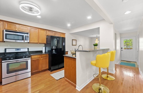 Pilsen House | Chi-City Chic Retreat! Located just minutes from Downtown Chicago!