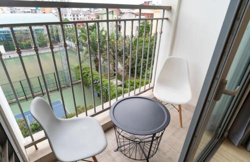 Hai Ba Trung Apartment | Chi's housse - Vinhomes Time city - 3BR