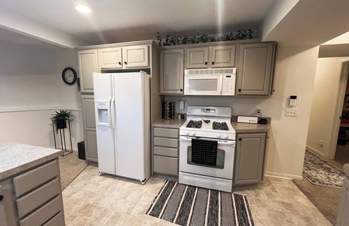 Burnips Apartment | Chic 1 bed 1 bath private apartment in the country of West Michigan!