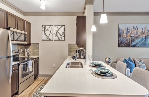 East Raleigh Apartment | Chic 1-bedroom apartment with fitness room, WiFi in vibrant Raleigh