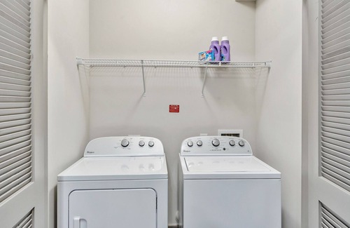 East Raleigh Apartment | Chic 1-bedroom apartment with fitness room, WiFi in vibrant Raleigh