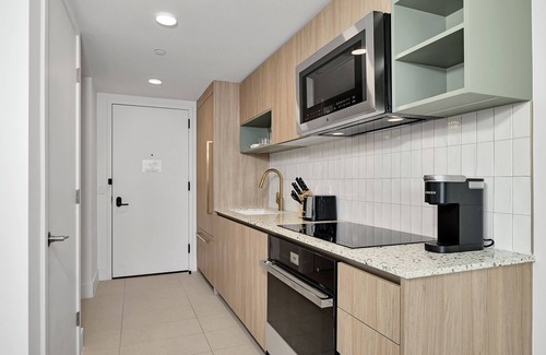 Downtown Miami Condo | Chic 1-bedroom oasis, with city views, steps from Kaesa Center