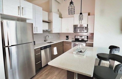Peachtree Center Apartment | Chic 1-bedroom with fitness room, WiFi in downtown Atlanta