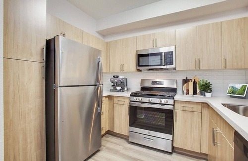 Playa Del Rey Apartment | Chic 1-bedroom with WiFi, AC in wonderful Playa Vista