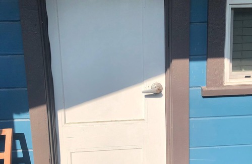 Altadena House | Chic 1Bedroom/bathroom with Private Entrance in Altadena/Share Home.