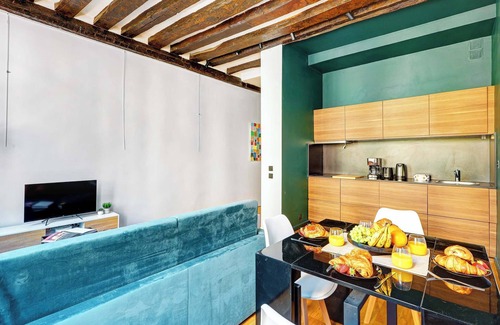Quartier Sainte-Avoye Apartment | Chic 1BR in the Heart of Le Marais - Central Paris
