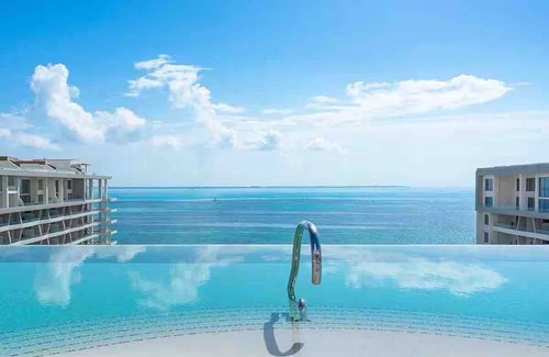 Puerto Juarez Apartment | Chic 2-bedroom apartment with fitness room, WiFi in brilliant Cancún