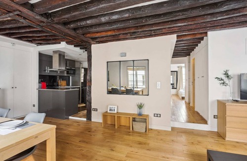 Bonne-Nouvelle Apartment | Chic 2BR by Rue Montorgueil - Les Halles