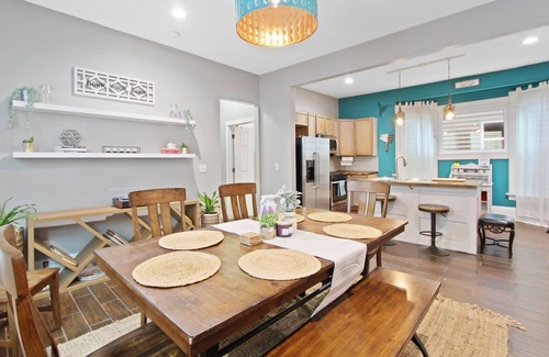 Milwaukee Apartment | Chic 2BR & PKNG Mins to Downtown, Fiserv, Brewers Rave, St. Lukes, & Froedtert