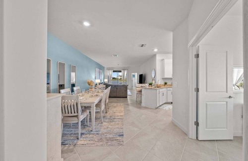 Lakewood Ranch House | Chic and elegant waterfront home in Lorraine Lakes - Patsgang