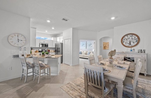 Lakewood Ranch House | Chic and elegant waterfront home in Lorraine Lakes - Patsgang