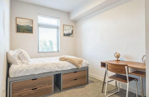 Southeast Boise Apartment | Chic and Modern Getaway with Gym 5 Min to Downtown