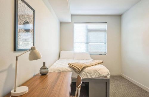 Southeast Boise Apartment | Chic and Modern Getaway with Gym 5 Min to Downtown
