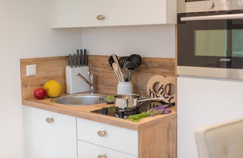Zingst Apartment | Chic apartment with garden, terrace, sauna, bathroom and living/sleeping area