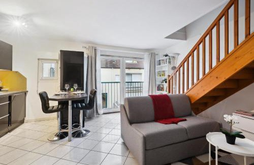 Palaiseau Apartment | Chic apart duplex with parking