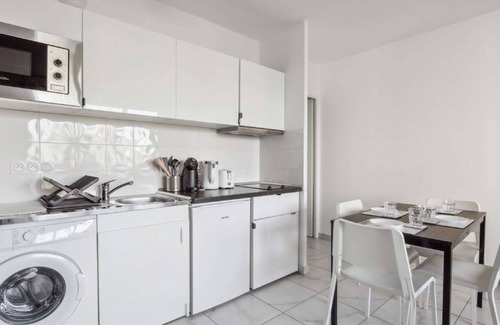 Ivry-port Apartment | Chic apart with balcony near Paris