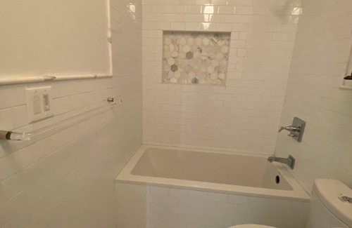 Crown Heights Apartment | Chic apartment in cool Brooklyn with WiFi, AC