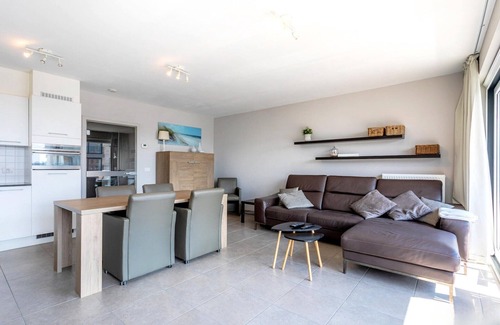 Koksijde-Bad Apartment | Chic apartment in Koksijde with modern comforts