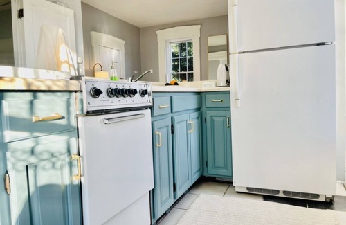 Allentown Apartment | Chic apartment walking distance to hospitals