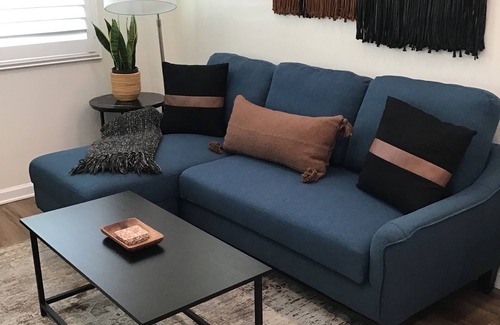 Upland Apartment | Chic apartment with AC and WiFi in fabulous Upland