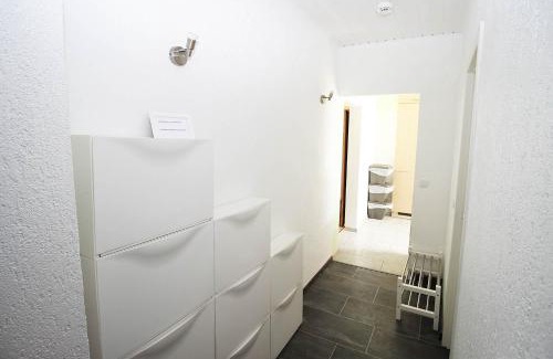 Wuppertal Apartment | Chic Apartment with Balcony