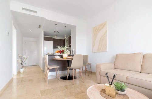 Manilva Apartment | Chic apartment with sea and mountain views.Pool |2BR|4Min from the beach|.