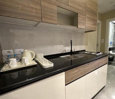 Al Swaifyeh Apartment | Chic Apartments For Rent ave0-8