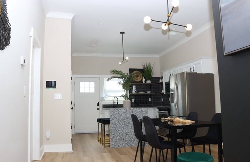 Atlanta House | Chic Atlanta Bungalow