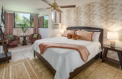 Kihei House | Chic Beachfront Condo— Newly Remodeled — 2024