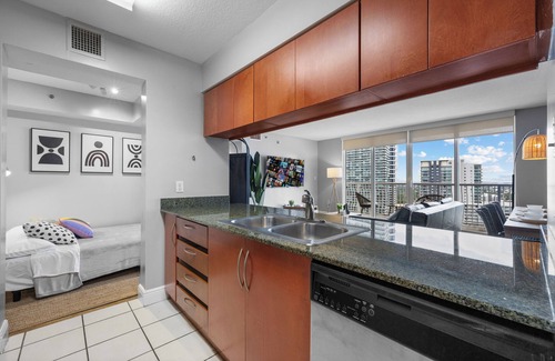 Brickell Condo | Chic Brickell Condos – Prime Location