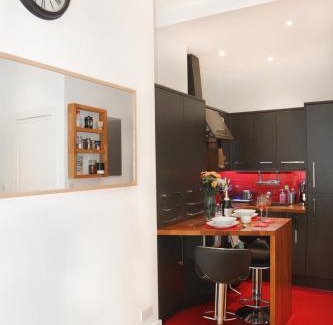 Gifford Apartment | Chic & bright flat near Holyrood Park
