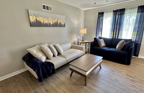 Evansville Apartment | Chic Central Retreat