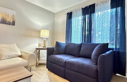 Evansville Apartment | Chic Central Retreat