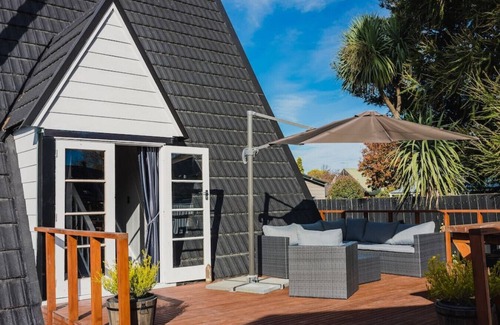 Methven House | Chic Chalet | Pet Friendly